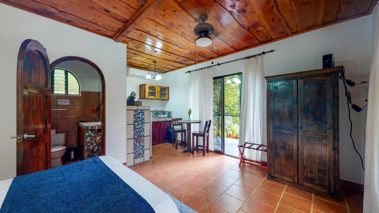 The Scarlet Villas Ojochal Buitenkant foto